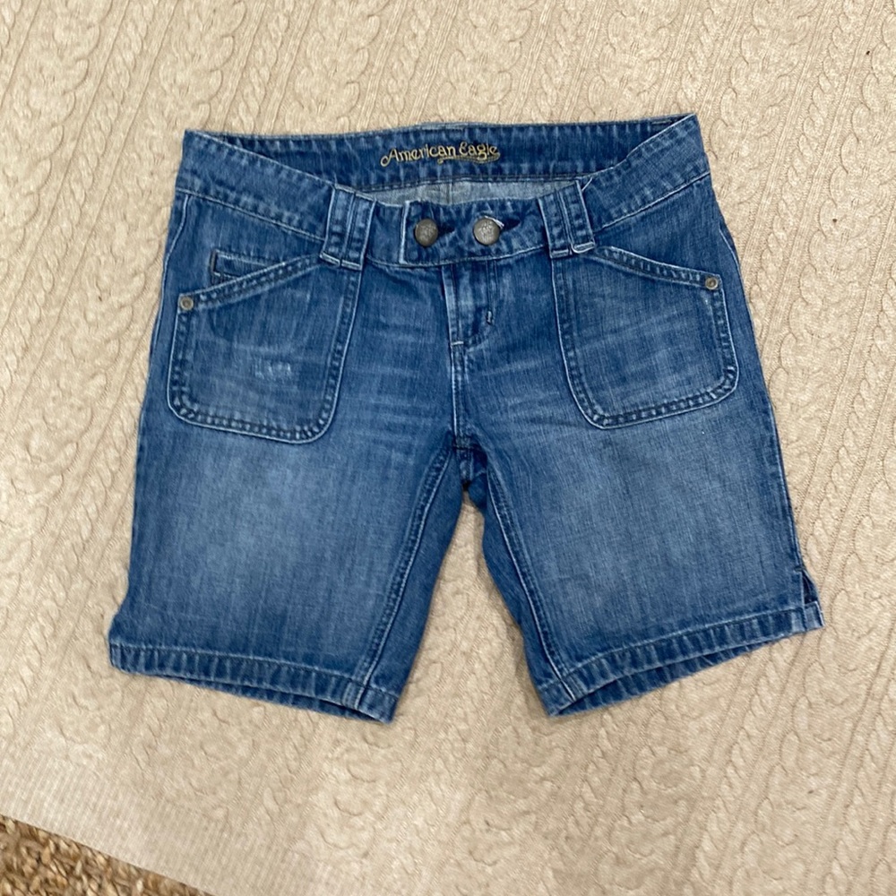 Women’s shorts old style!